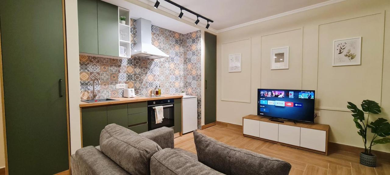 2V1 - Center Apartment 4 Tirana Zewnętrze zdjęcie