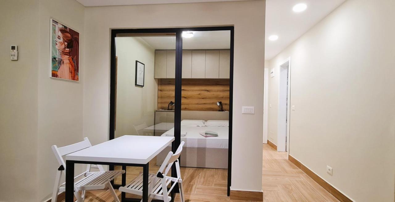 2V1 - Center Apartment 4 Tirana Zewnętrze zdjęcie